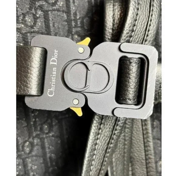 CHRISTIAN DIOR MONOGRAM TOTE BAG - Picture 8 of 16